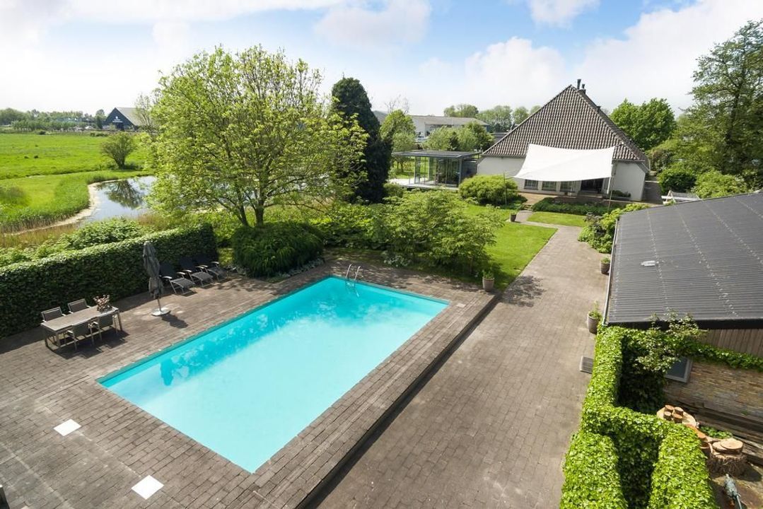 Suorein 6, Grou foto-32