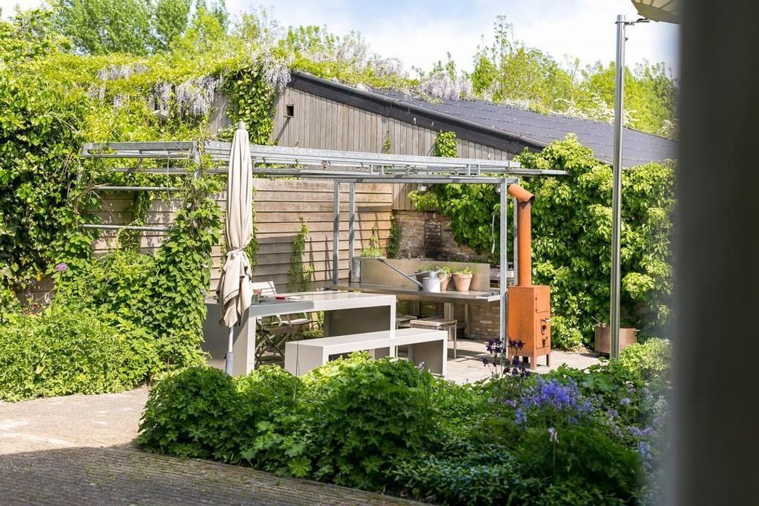 Suorein 6, Grou foto-30