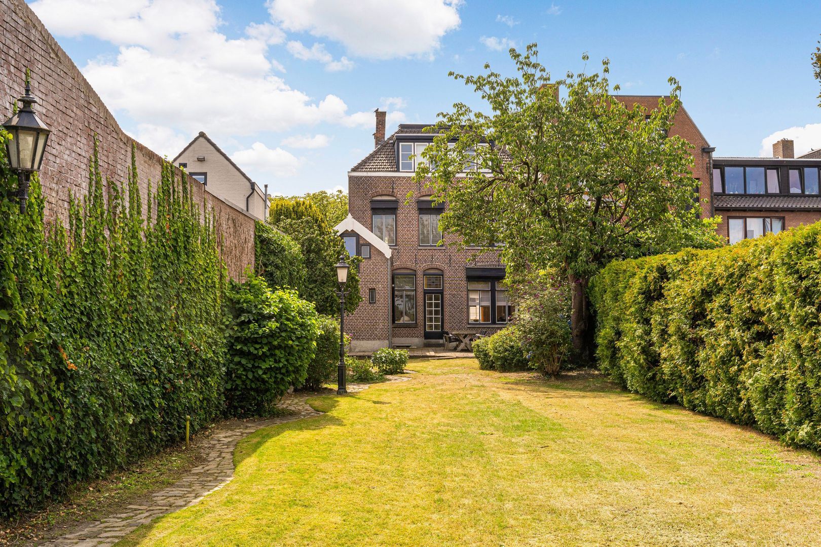 Kade 18, Oudenbosch foto-1