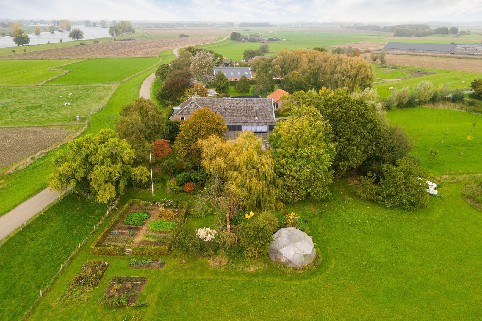 Berghuizen 40, Maasbommel foto-48