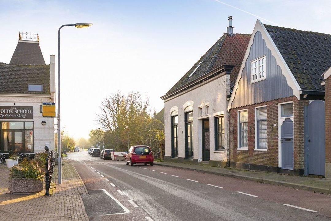 Warder 123, Warder foto-6
