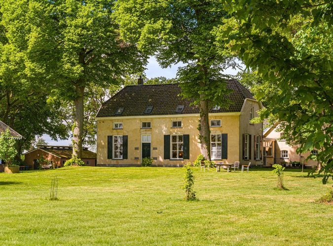 Munsterweg 3, Gendringen