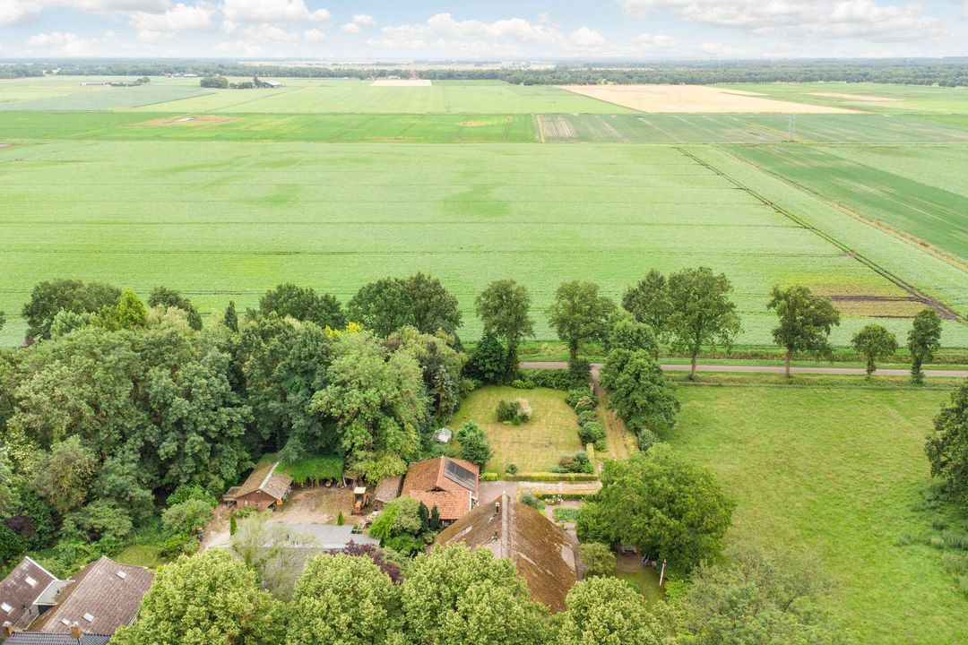 Veenhof 6, Gieten foto-2