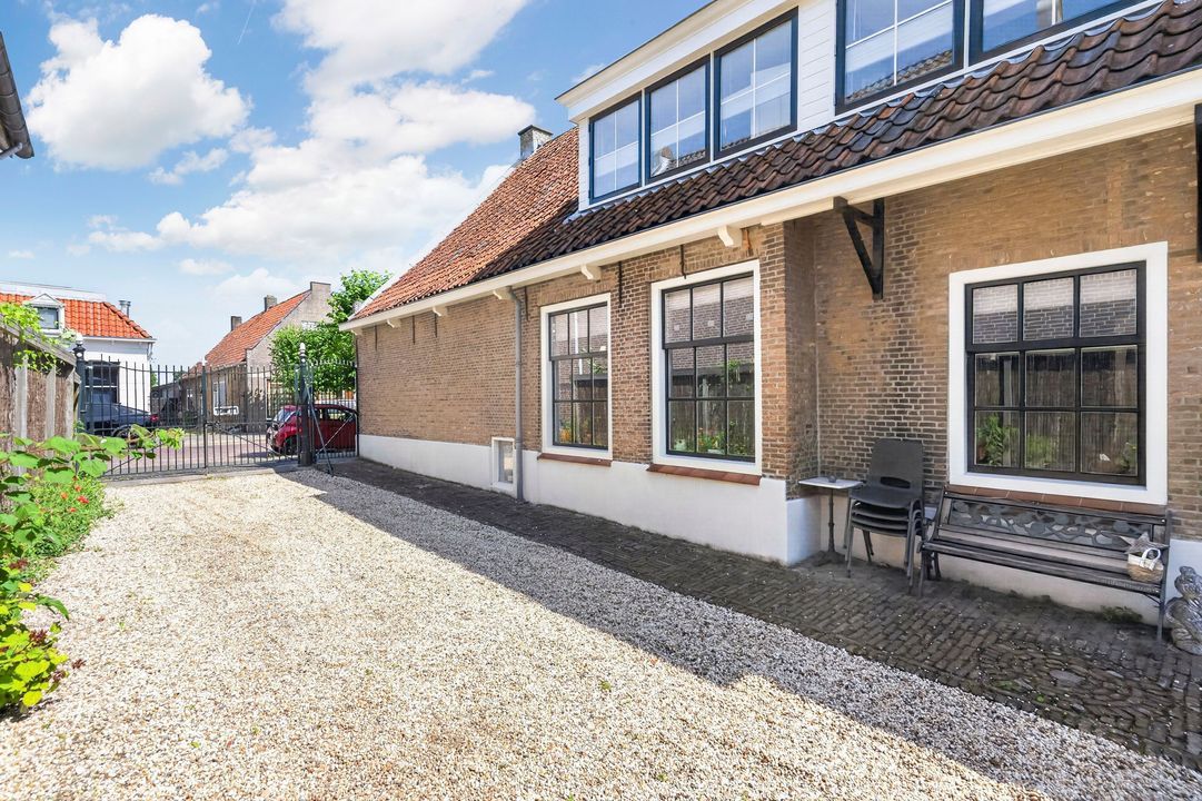 Voorstraat 14 16, Piershil foto-10