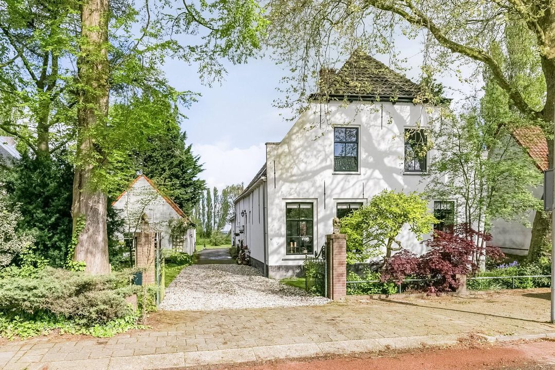 Dorpsstraat 17, Koudekerk Aan Den Rijn