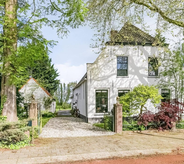 Dorpsstraat 17, Koudekerk Aan Den Rijn