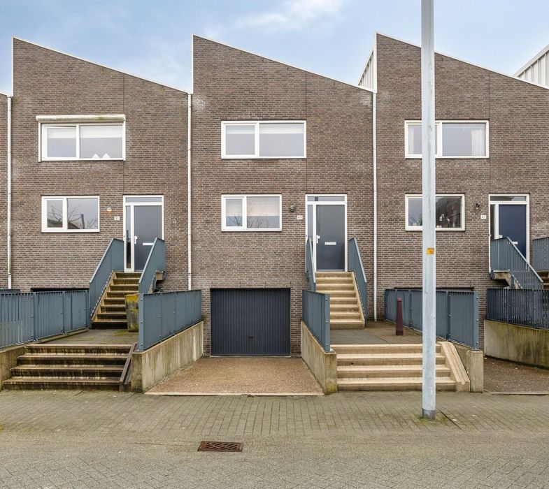 Strausslaan 49, Nieuw-Vennep