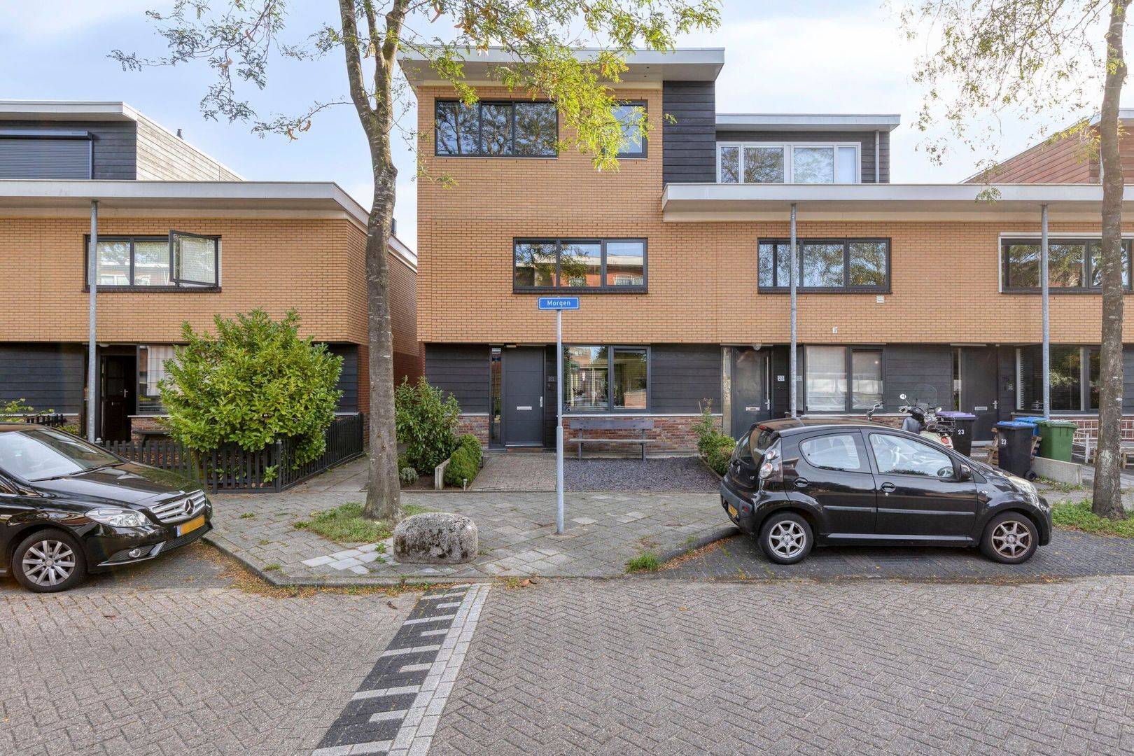 Morgen 21, Alphen Aan Den Rijn foto-0