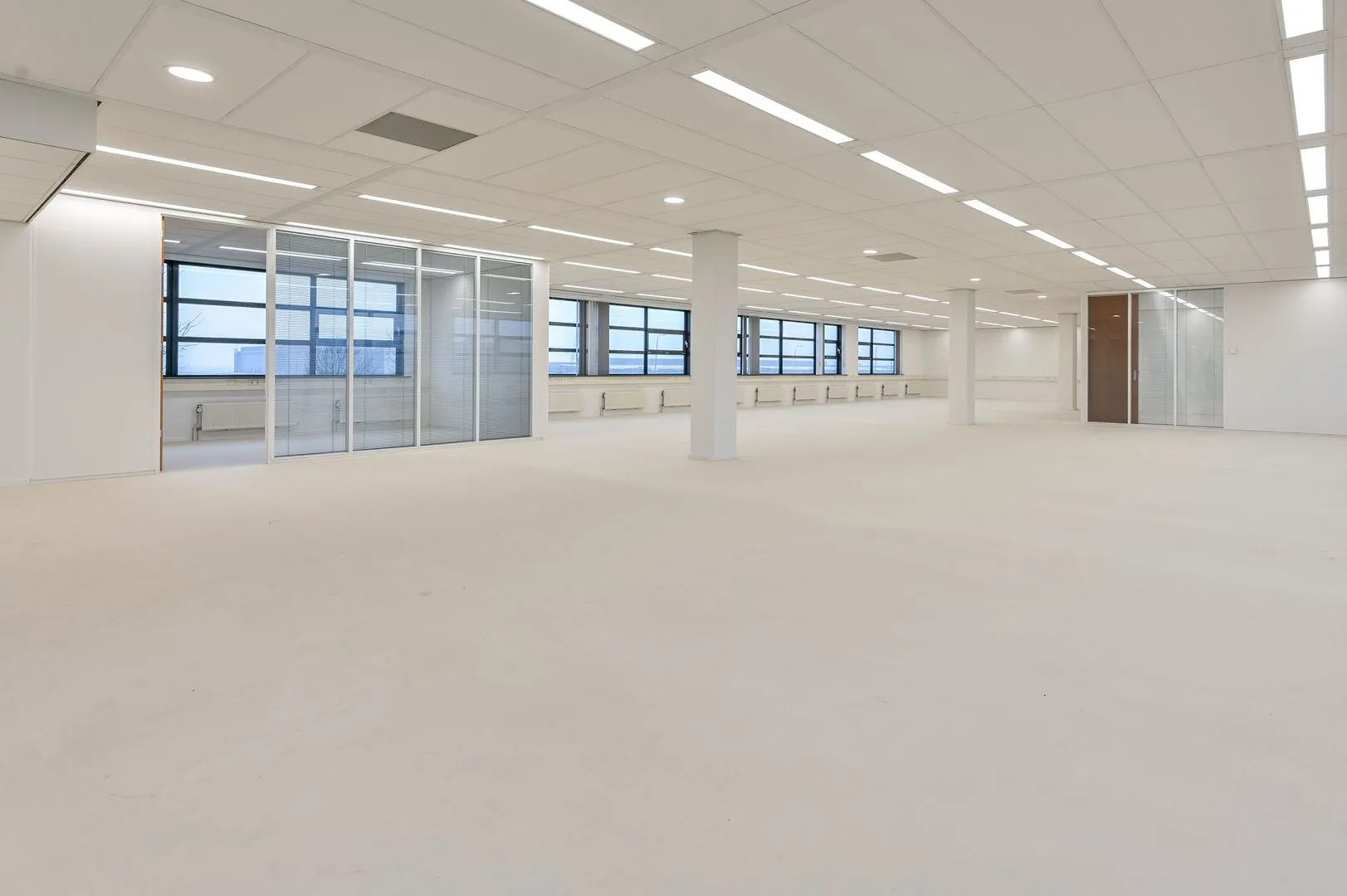 Beechavenue 97 - 115, Schiphol-Rijk foto-10 blur