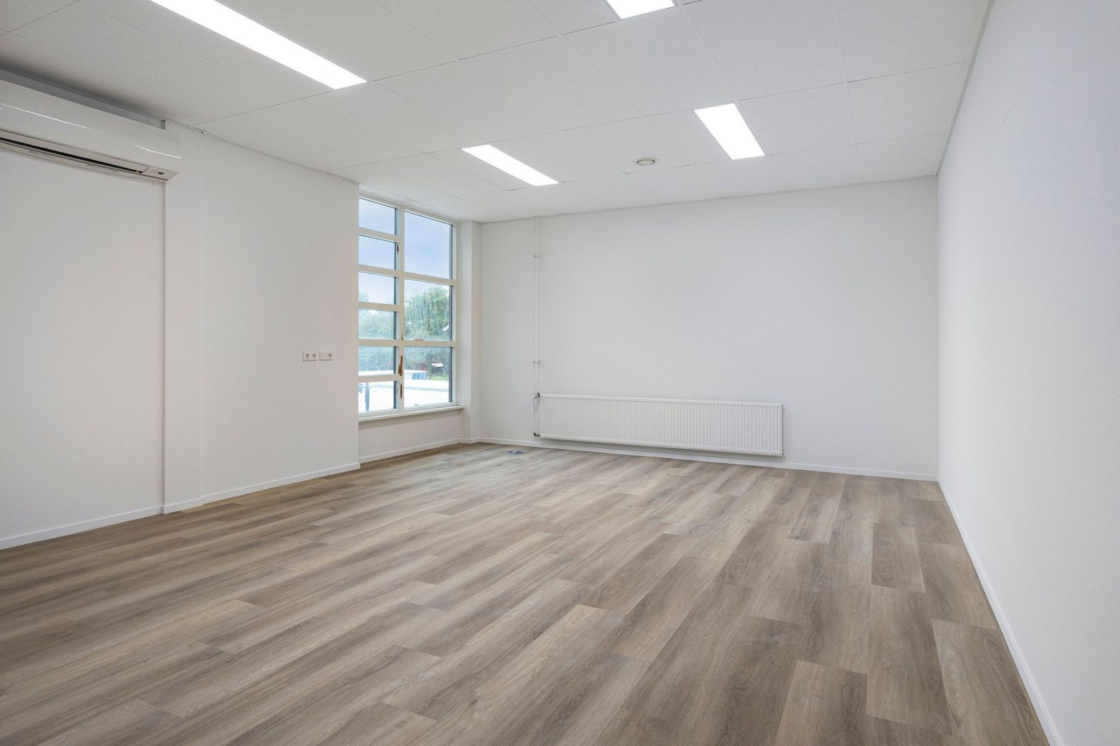 Shannonweg 1, Schiphol foto-4 blur