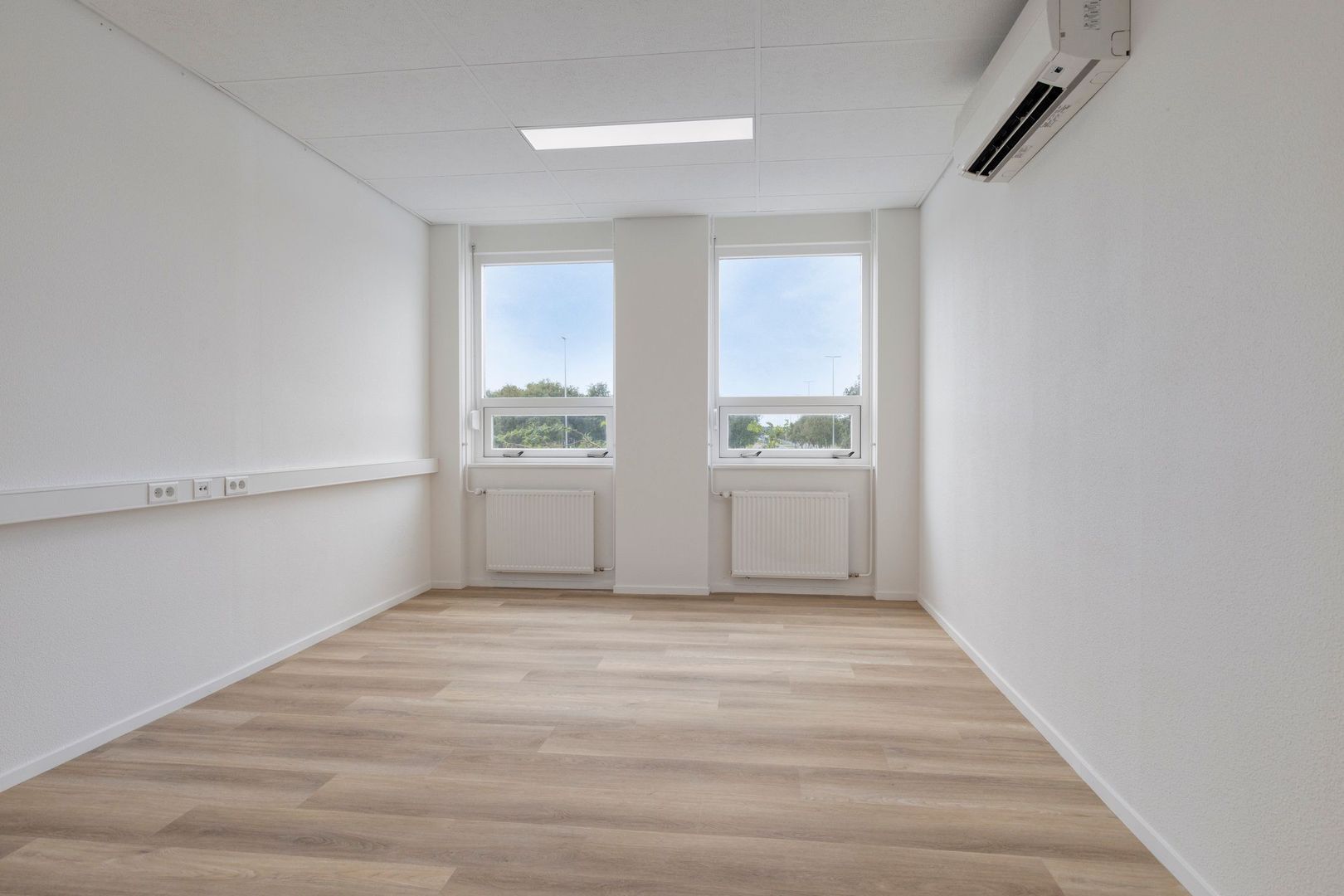 Shannonweg 1, Schiphol foto-6 blur