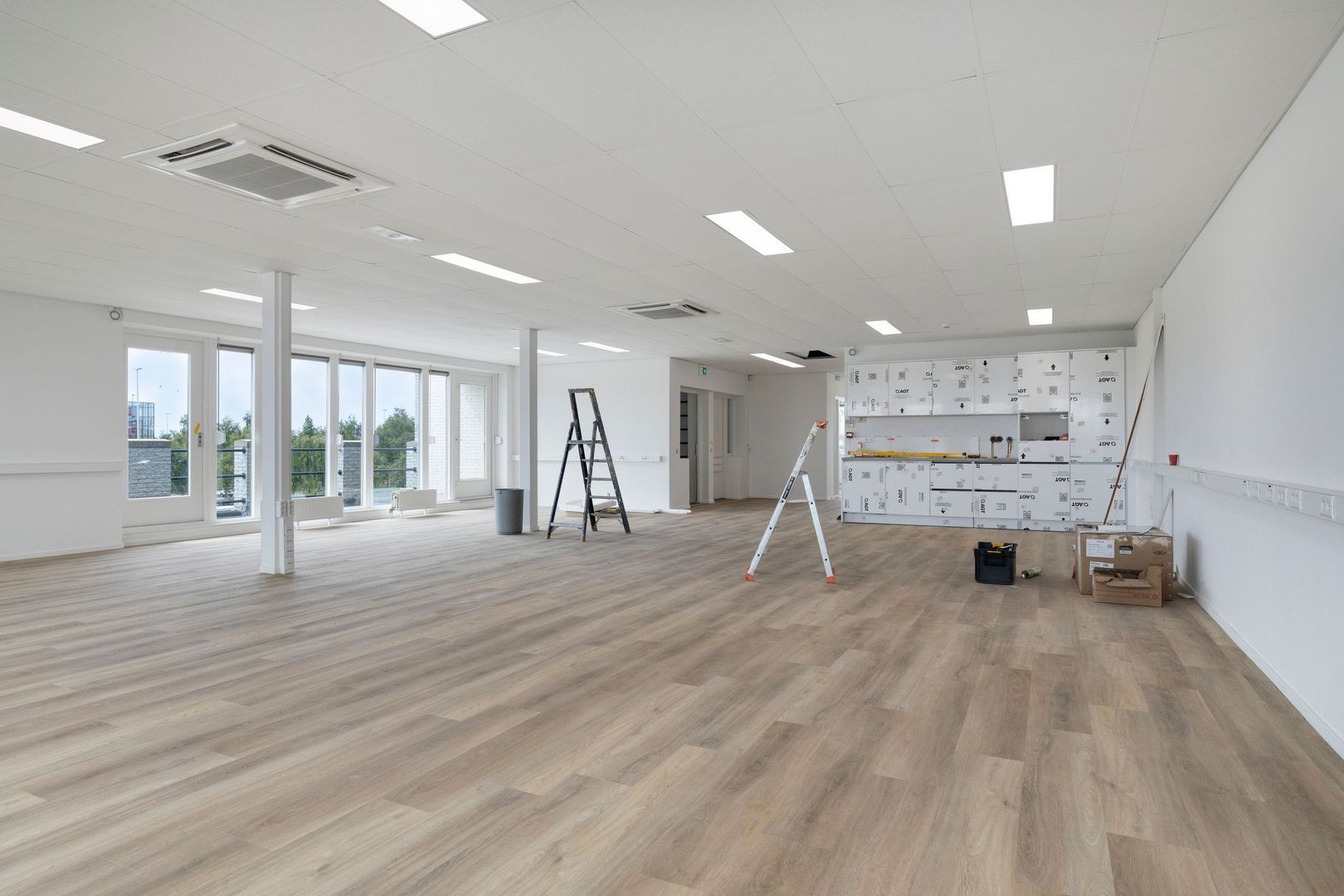 Shannonweg 1, Schiphol foto-8 blur