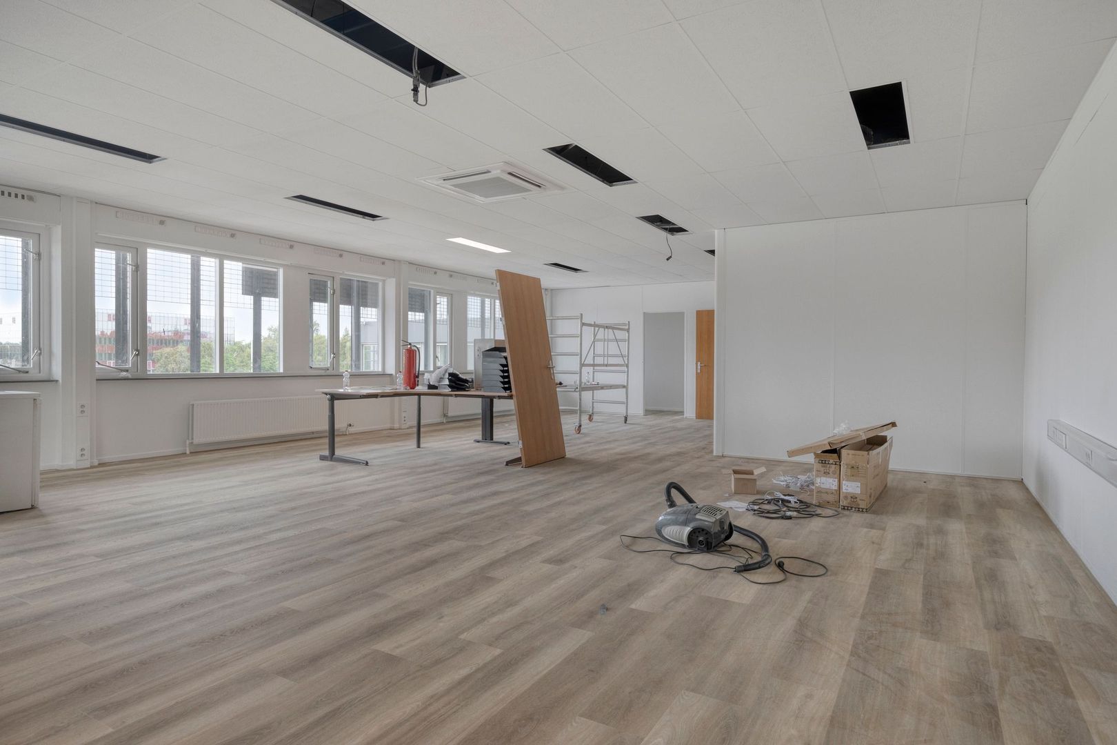 Shannonweg 1, Schiphol foto-11 blur