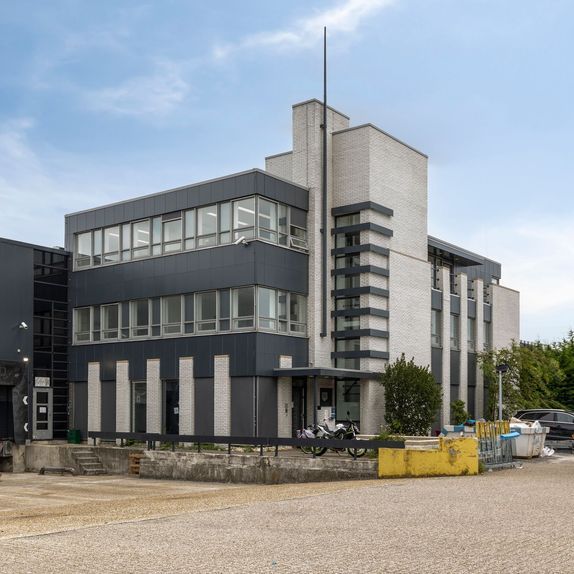 Shannonweg 1, Schiphol