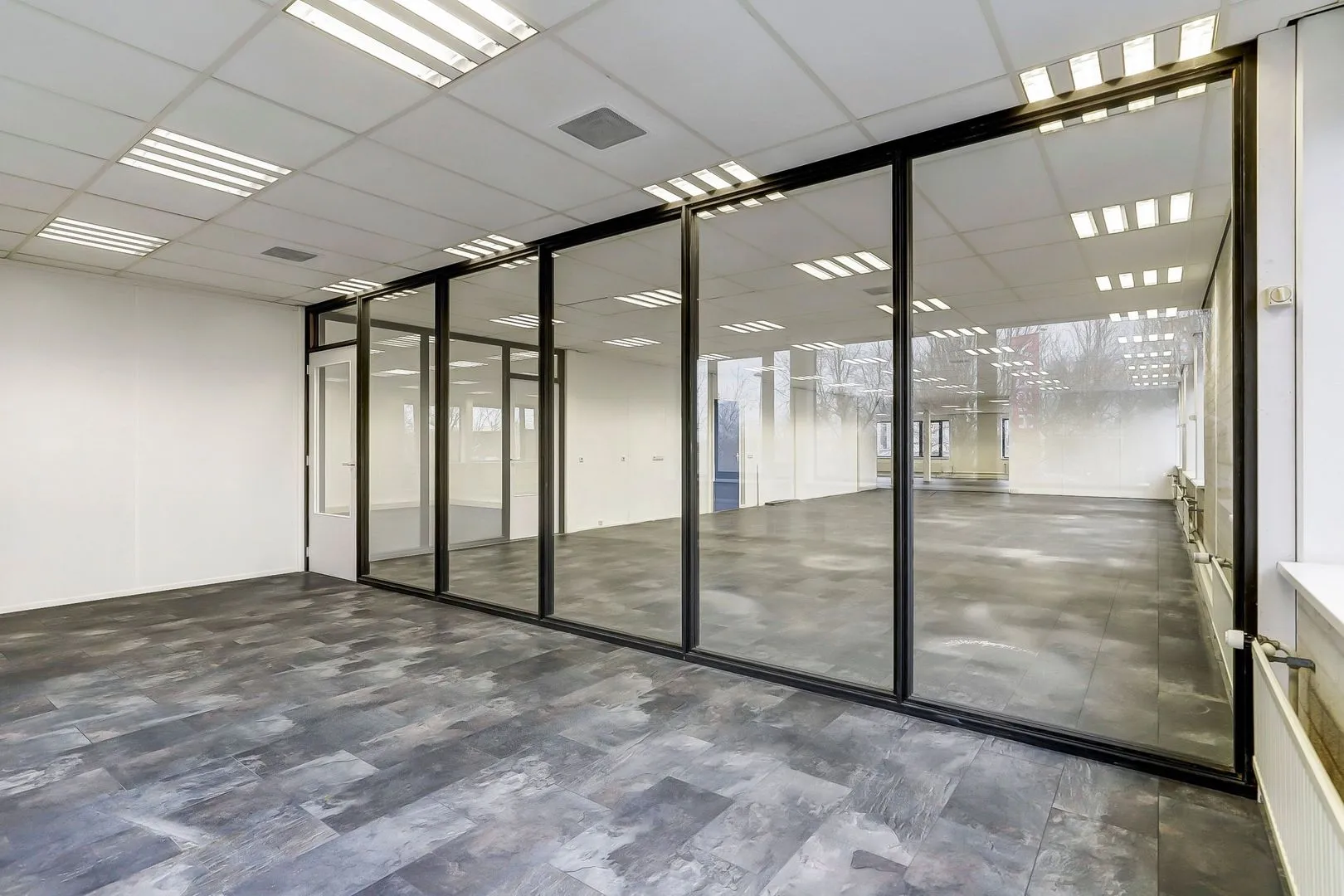 Toekanweg 2, Schiphol foto-5 blur