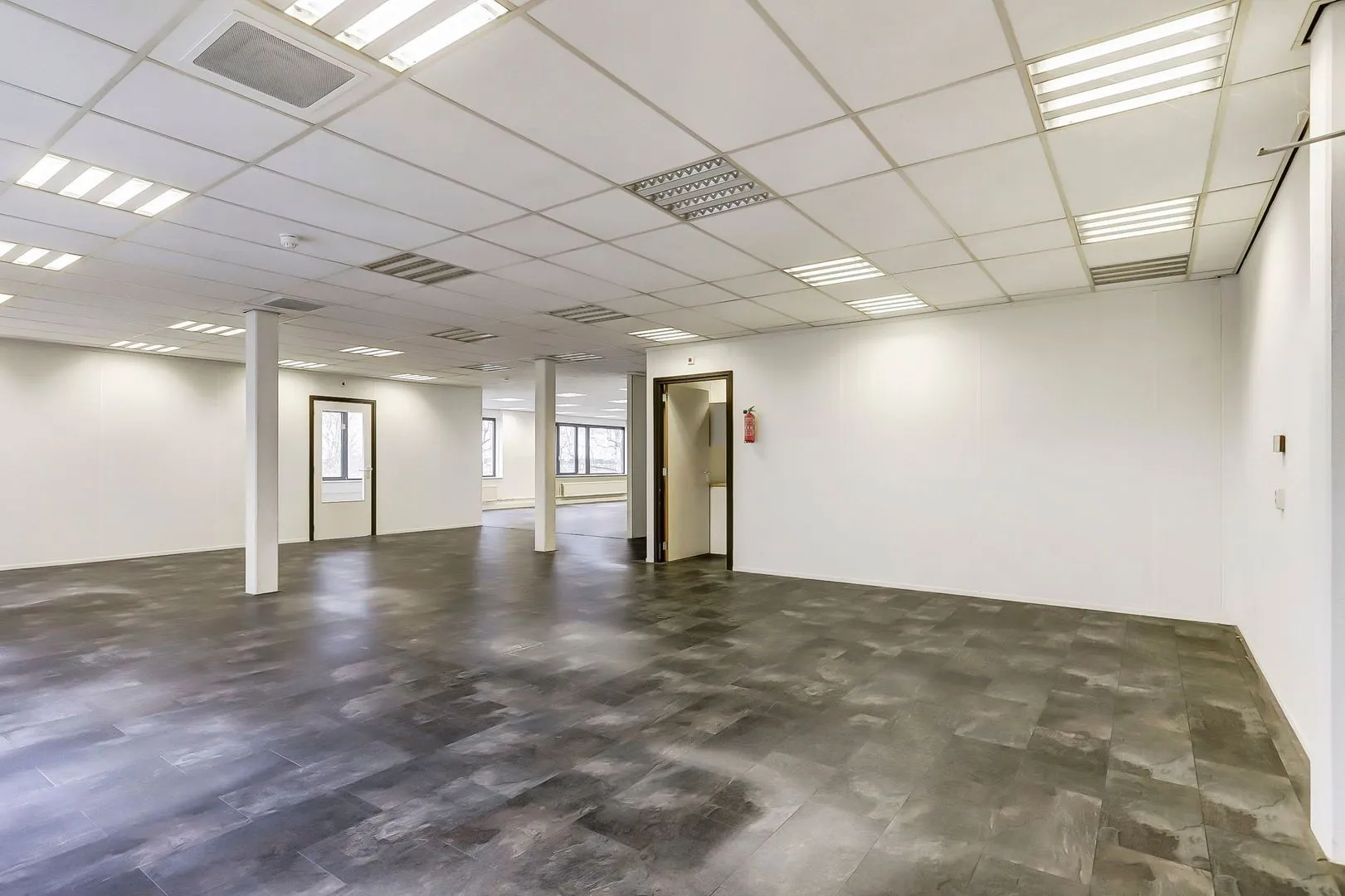 Toekanweg 2, Schiphol foto-10 blur