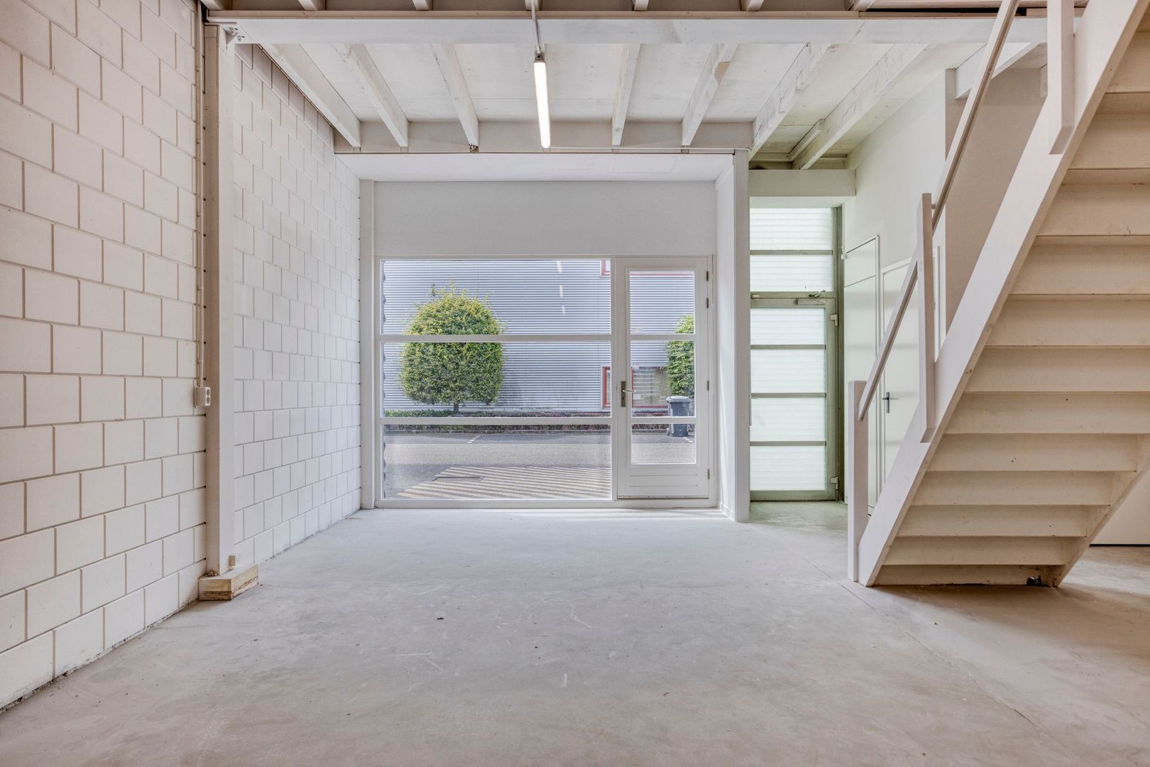 Lireweg 22, Nieuw-Vennep foto-1 blur