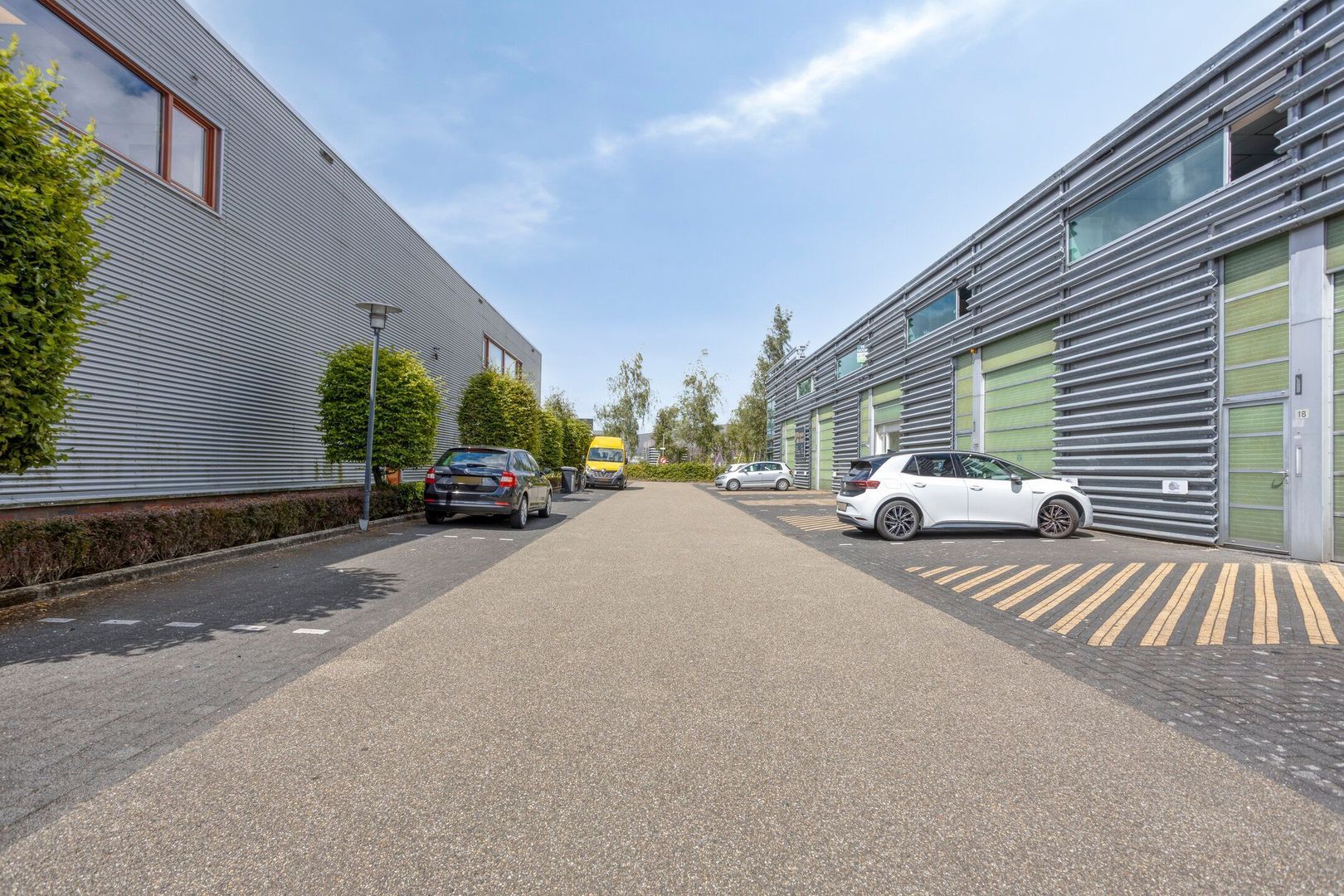 Lireweg 22, Nieuw-Vennep foto-10 blur