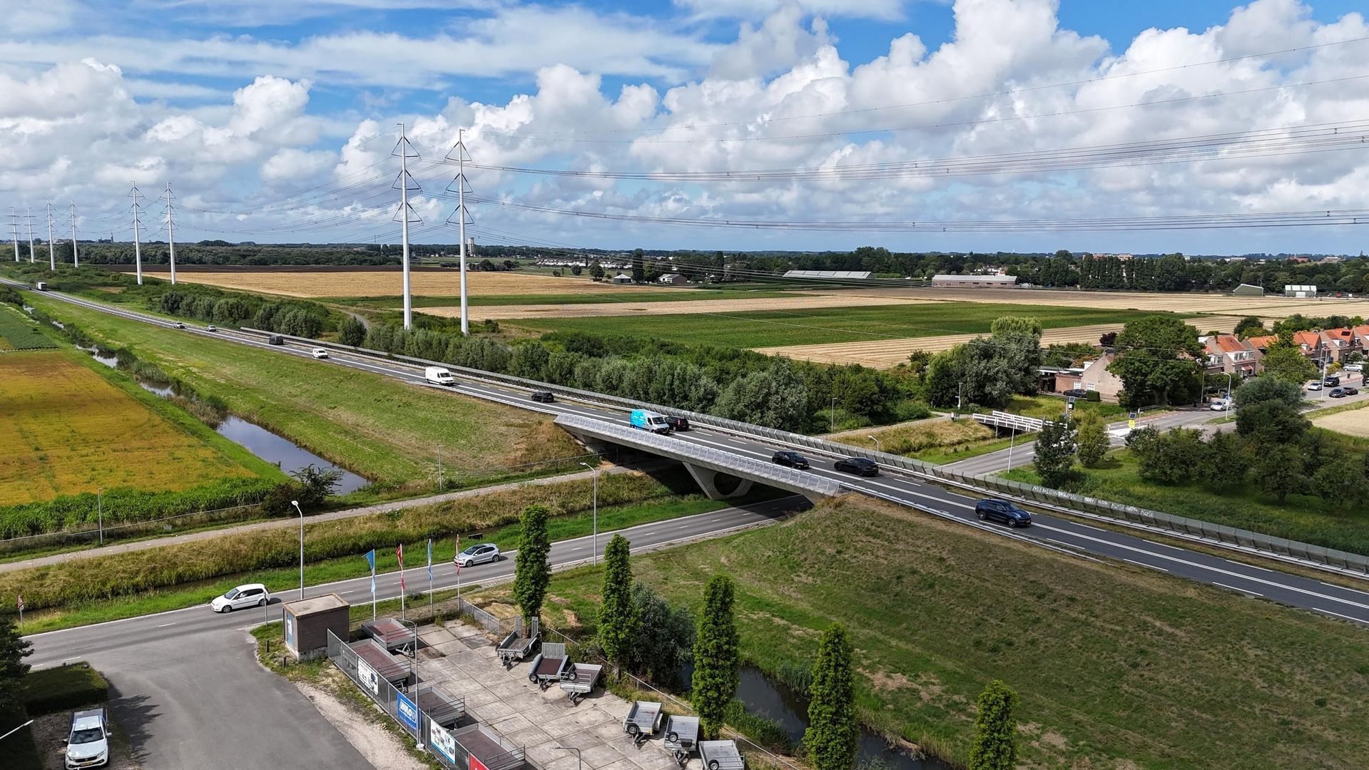 Venneperweg 1037 B, Nieuw-Vennep foto-3 blur