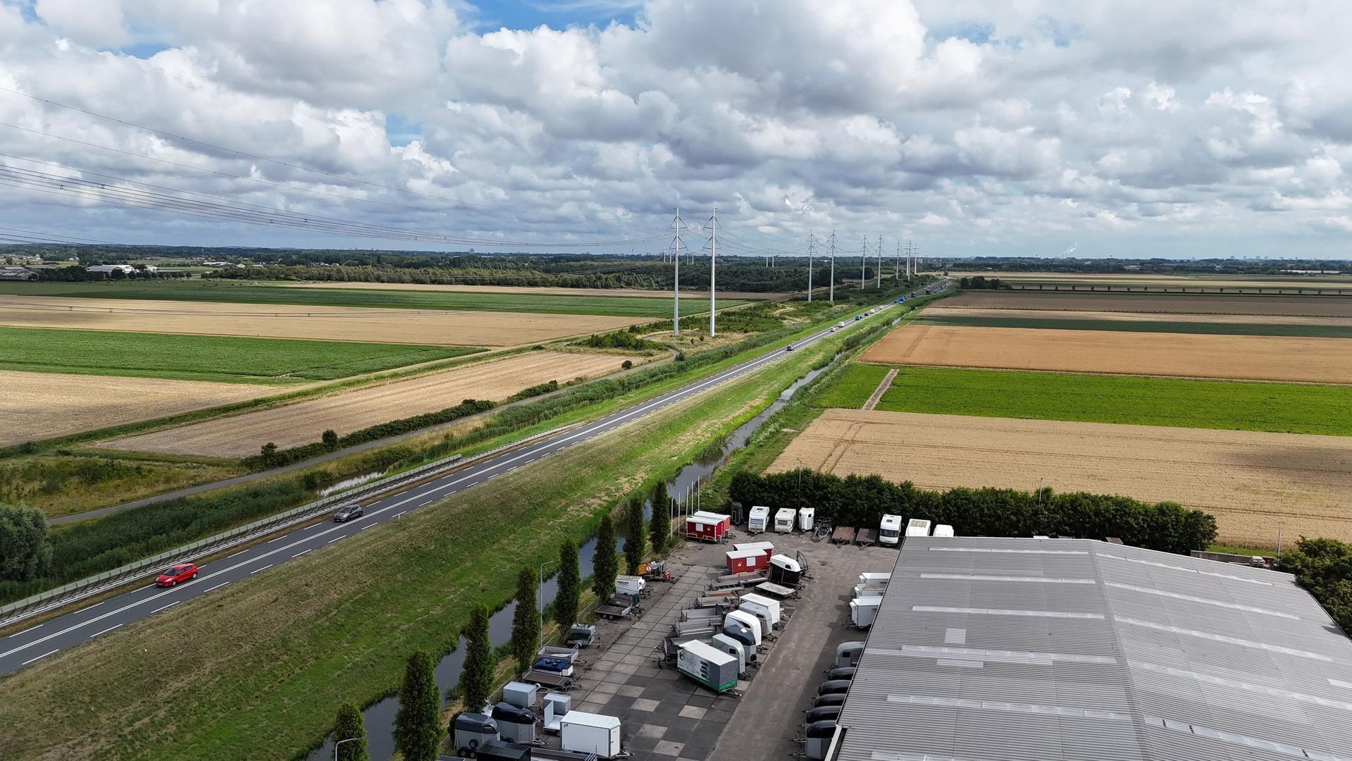 Venneperweg 1037 B, Nieuw-Vennep foto-4 blur