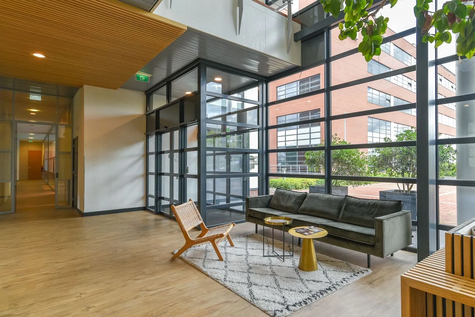 Beechavenue 121, Schiphol-Rijk foto-2 blur