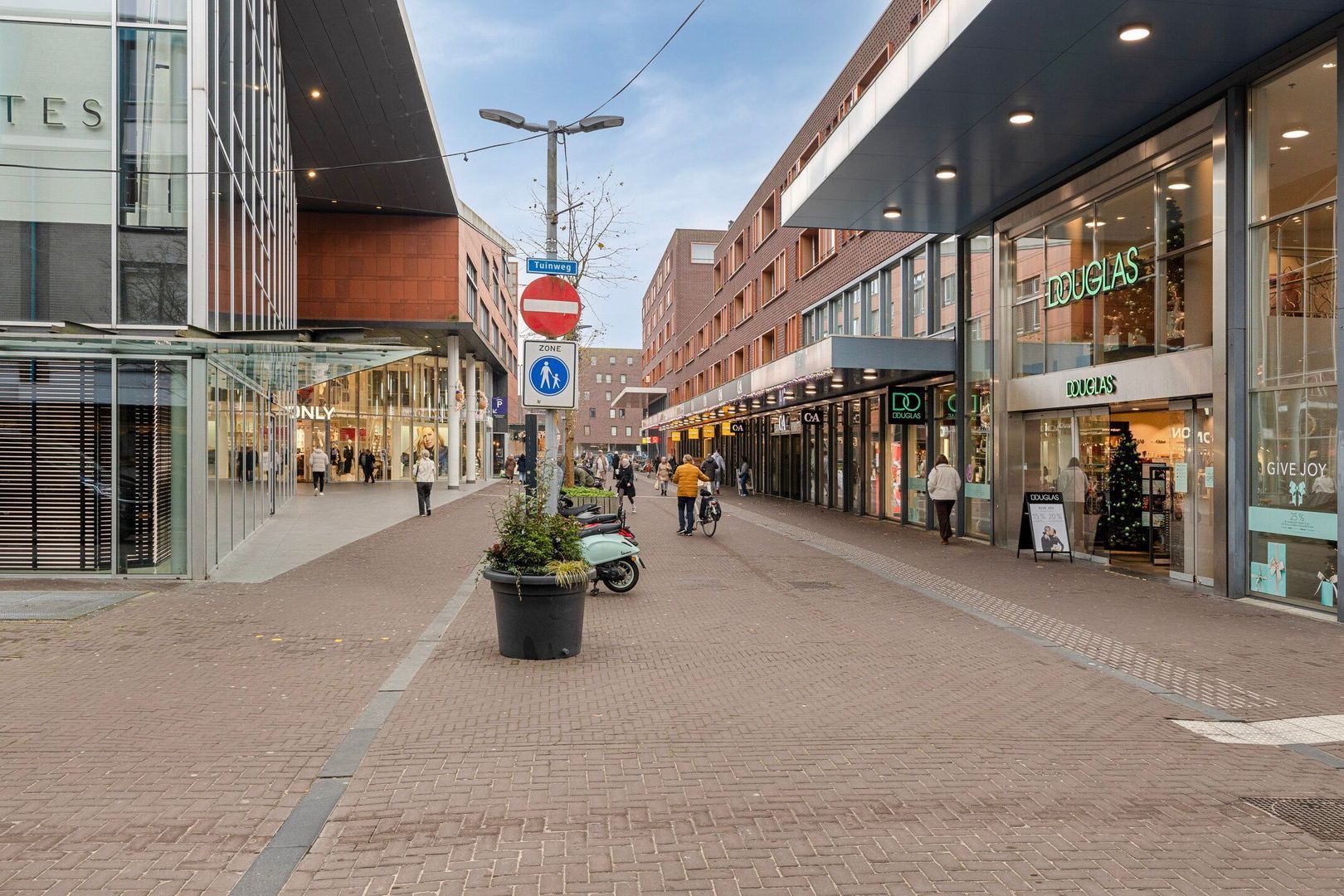 Tuinweg 128, Hoofddorp foto-7 blur