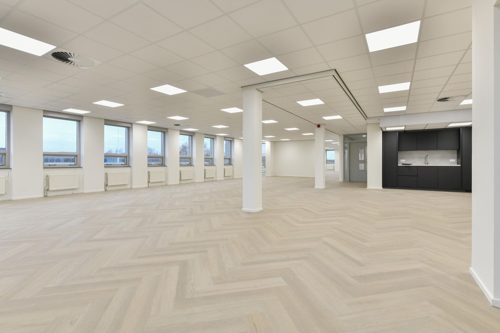 Shannonweg 11, Schiphol foto-4 blur