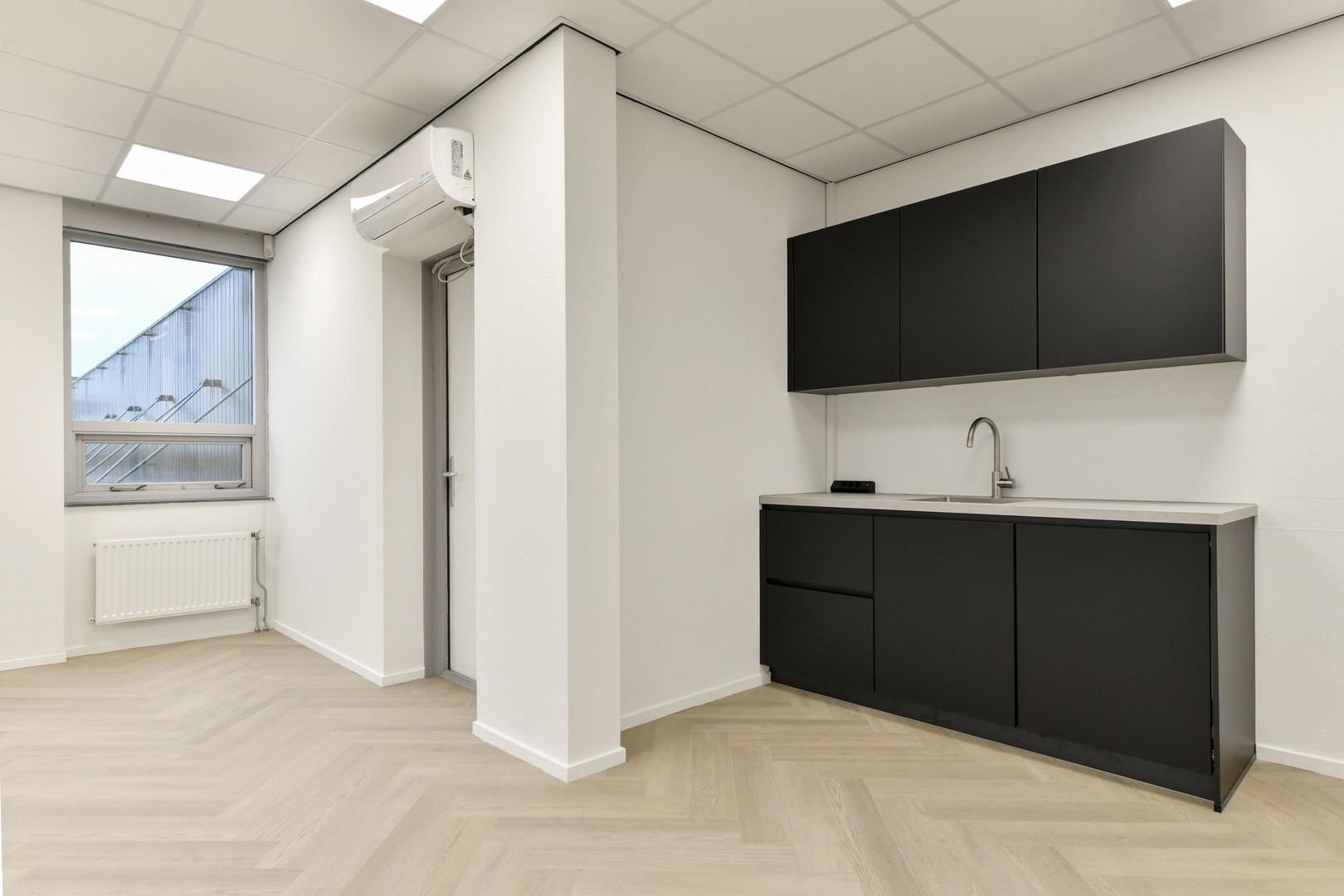 Shannonweg 11, Schiphol foto-10 blur