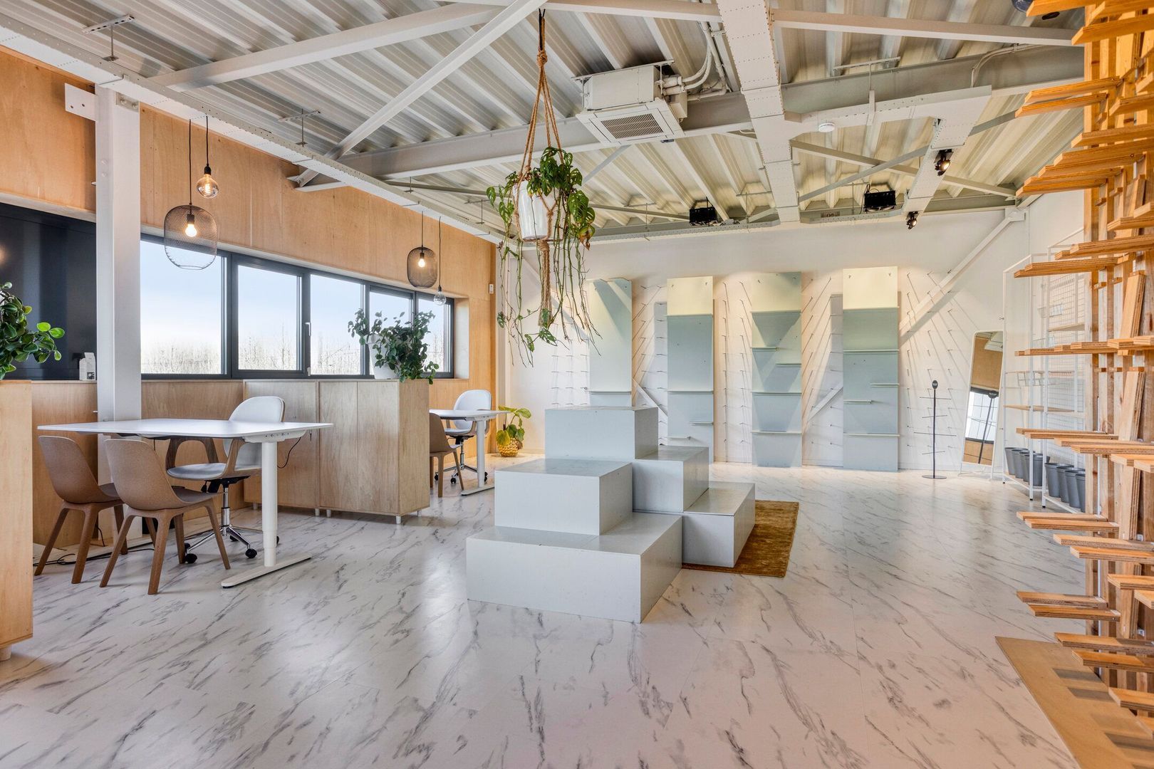 Pesetaweg 89 A, Nieuw-Vennep foto-2 blur