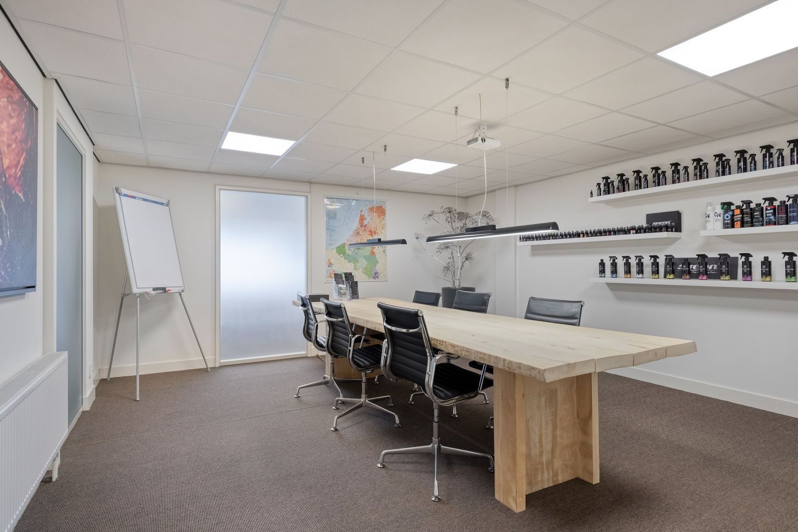 Luzernestraat 136, Nieuw-Vennep foto-10 blur