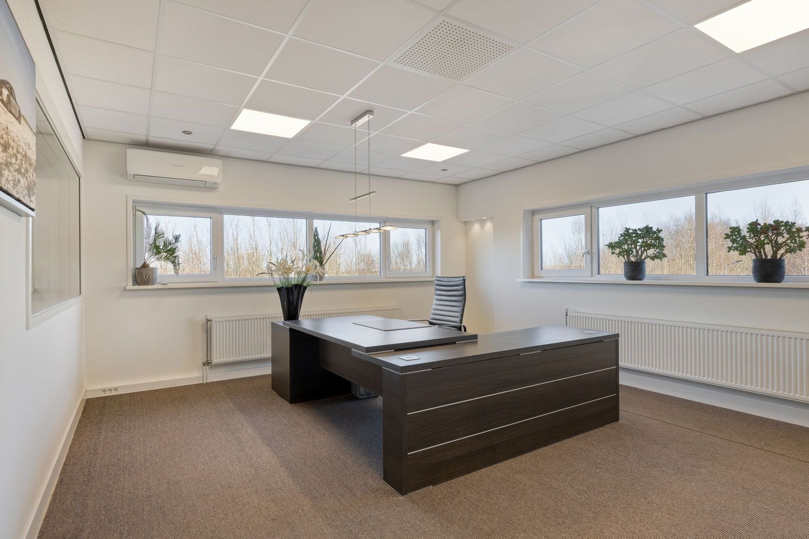 Luzernestraat 136, Nieuw-Vennep foto-8 blur