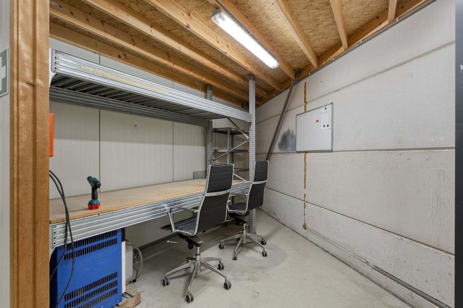 Luzernestraat 136, Nieuw-Vennep foto-14 blur