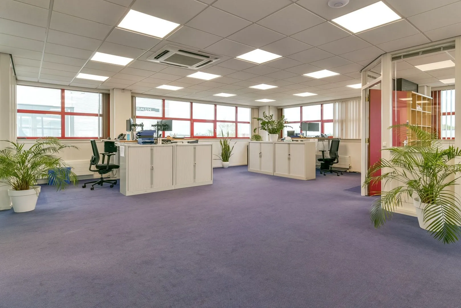 Ondernemingsweg 49, Uithoorn foto-11 blur