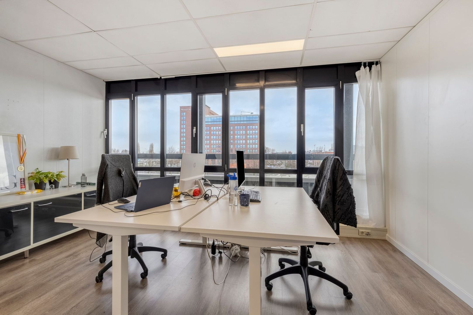 Kruisweg 478, Hoofddorp foto-12 blur