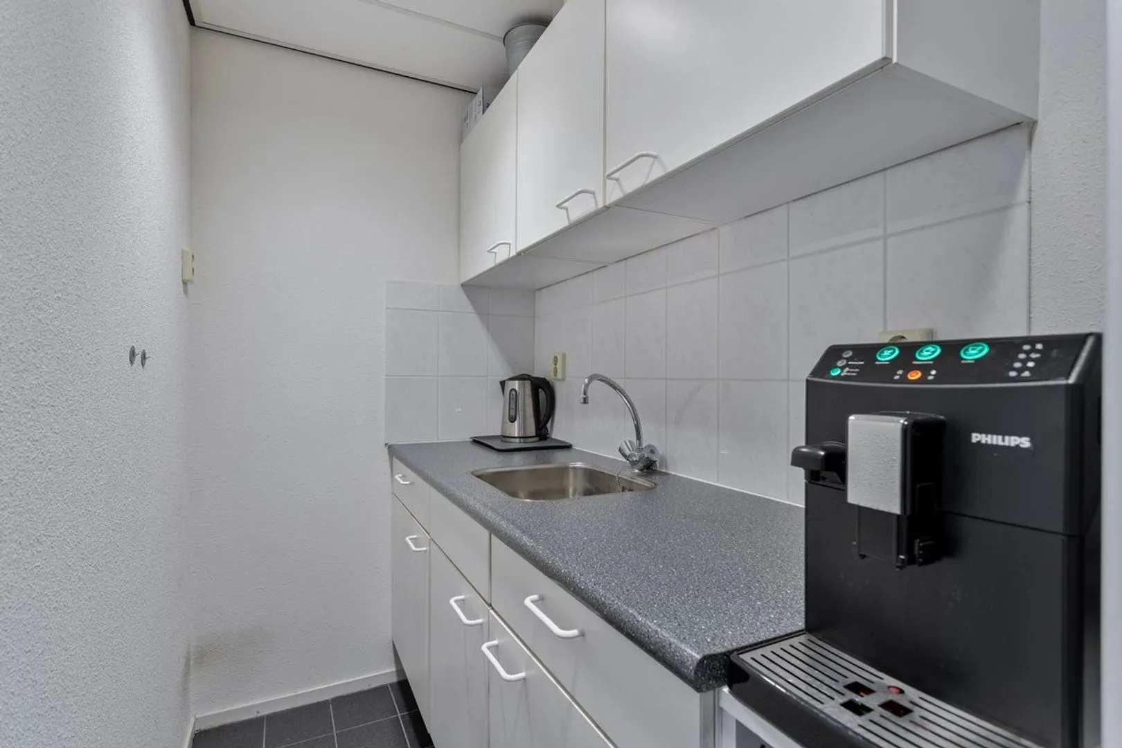 Luzernestraat 33 A, Nieuw-Vennep foto-9 blur