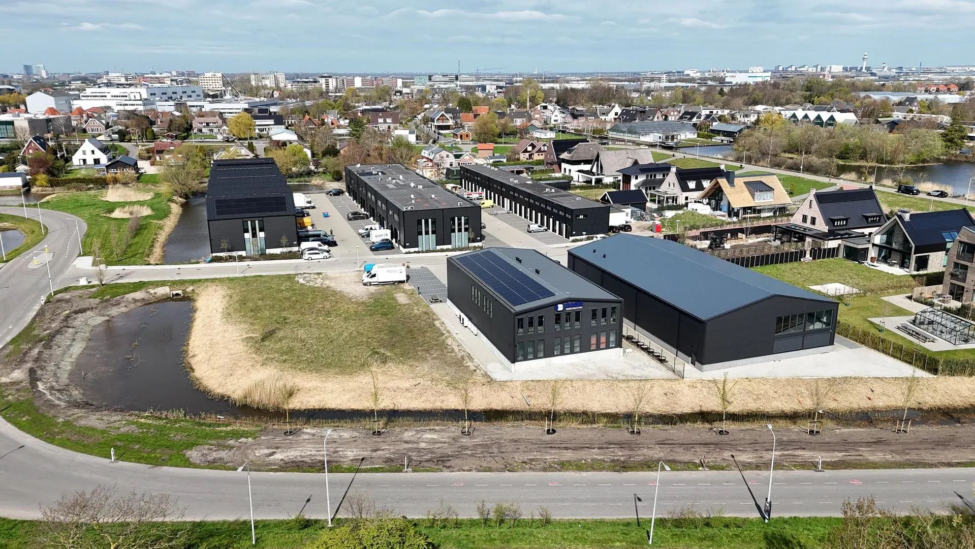 Burgemeester Hoffscholteweg 2, Aalsmeer foto-1 blur