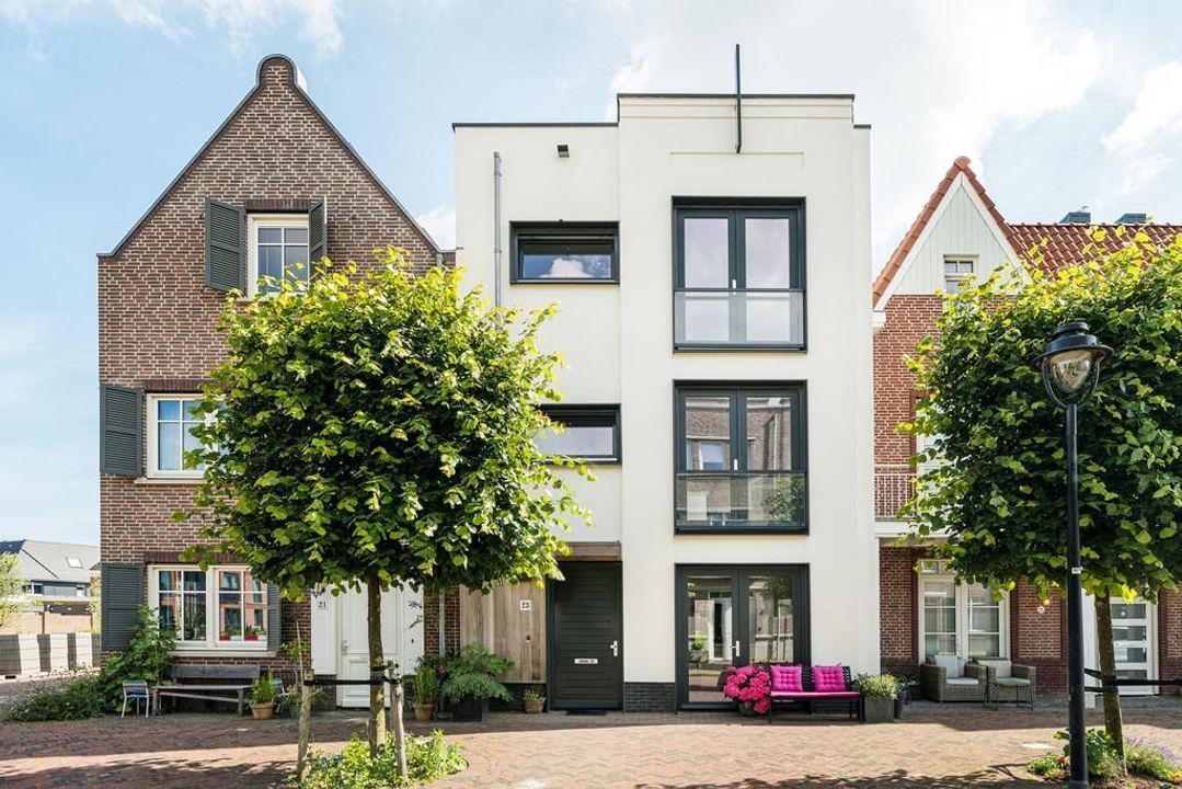Nieuwe Voorstraat 23<br/><small>&euro; 869.000 k.k.</small>