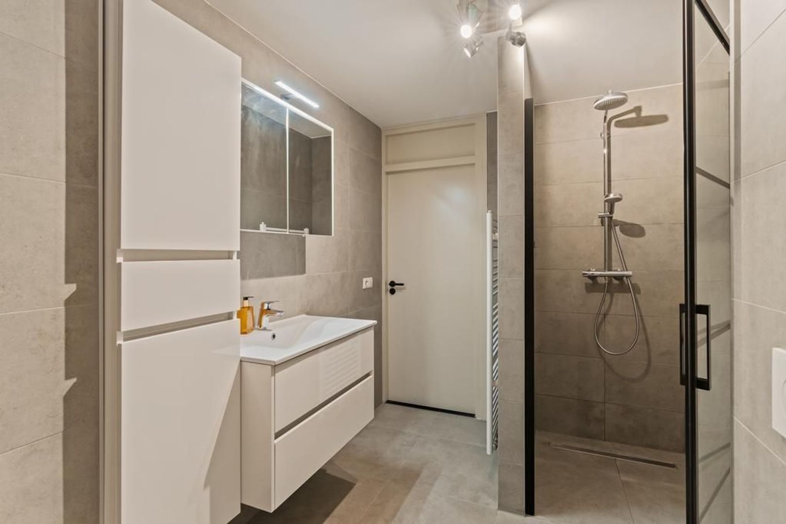 Binnenkant 18, Noordwijk foto-24