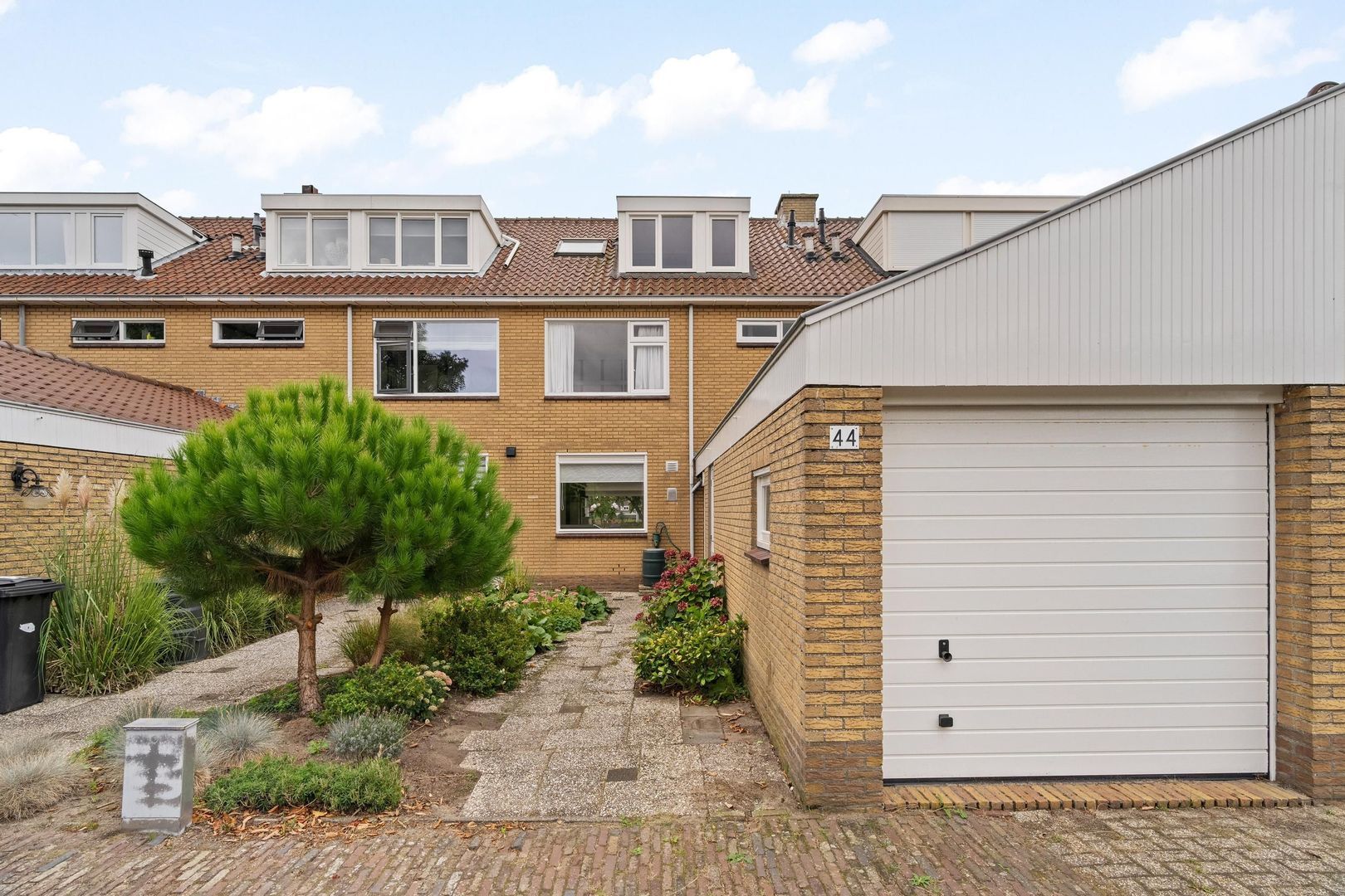 Thijs van der Lindenstraat 44, Noordwijk foto-1