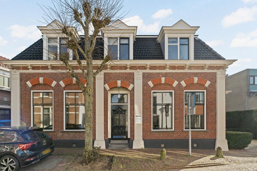 Voorstraat 153 A<br/><small>&euro; 698.000 k.k.</small>
