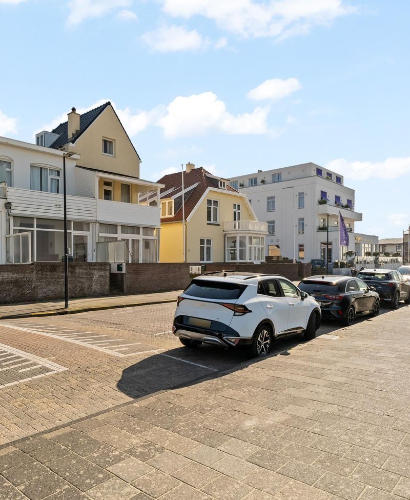 Koningin Astrid Boulevard 42, Noordwijk