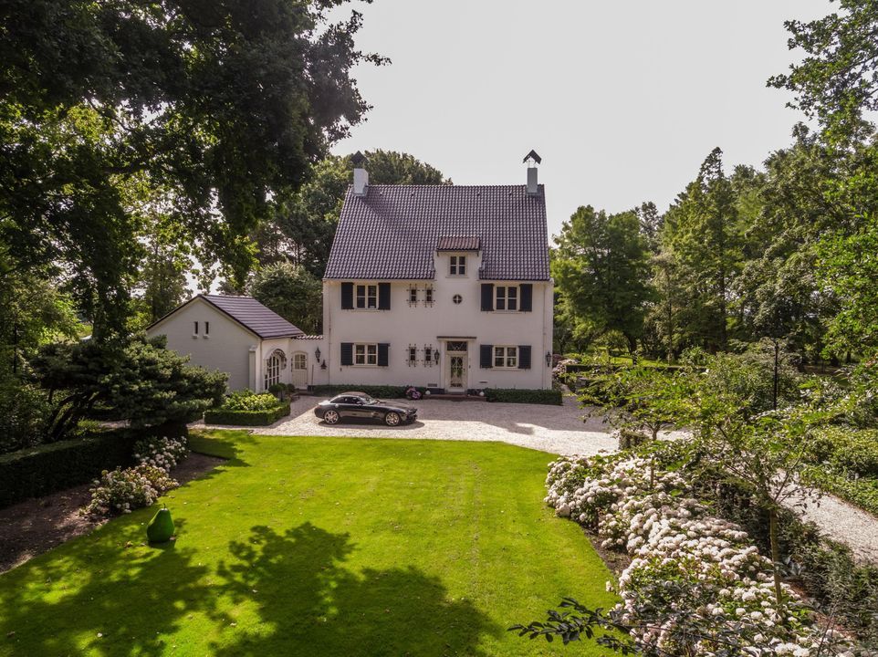 Rijnsburgerweg 5<br/><small>&euro; 2.995.000 k.k.</small>