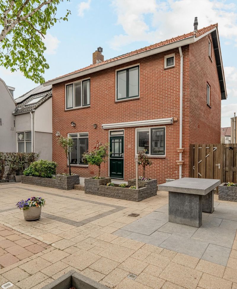 Nicolaas Barnhoornweg 8, Noordwijk