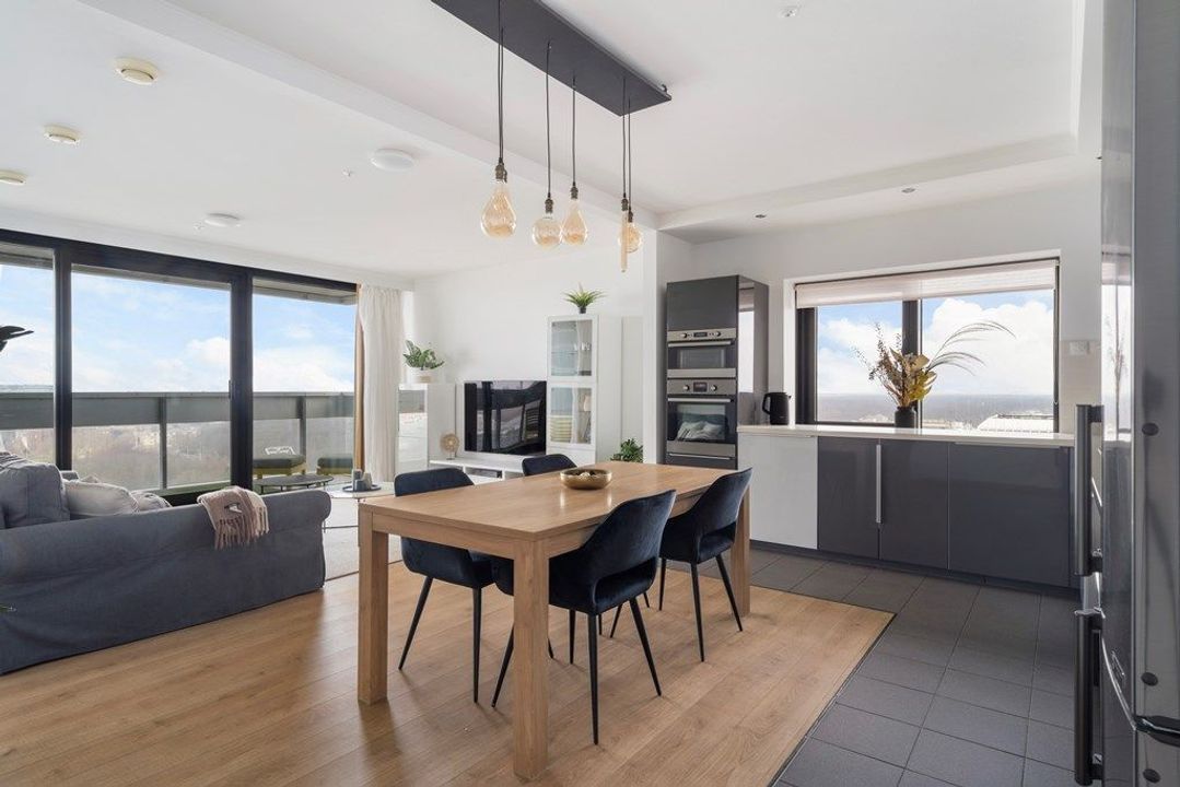 Anna Van Buerenplein 137, Den Haag