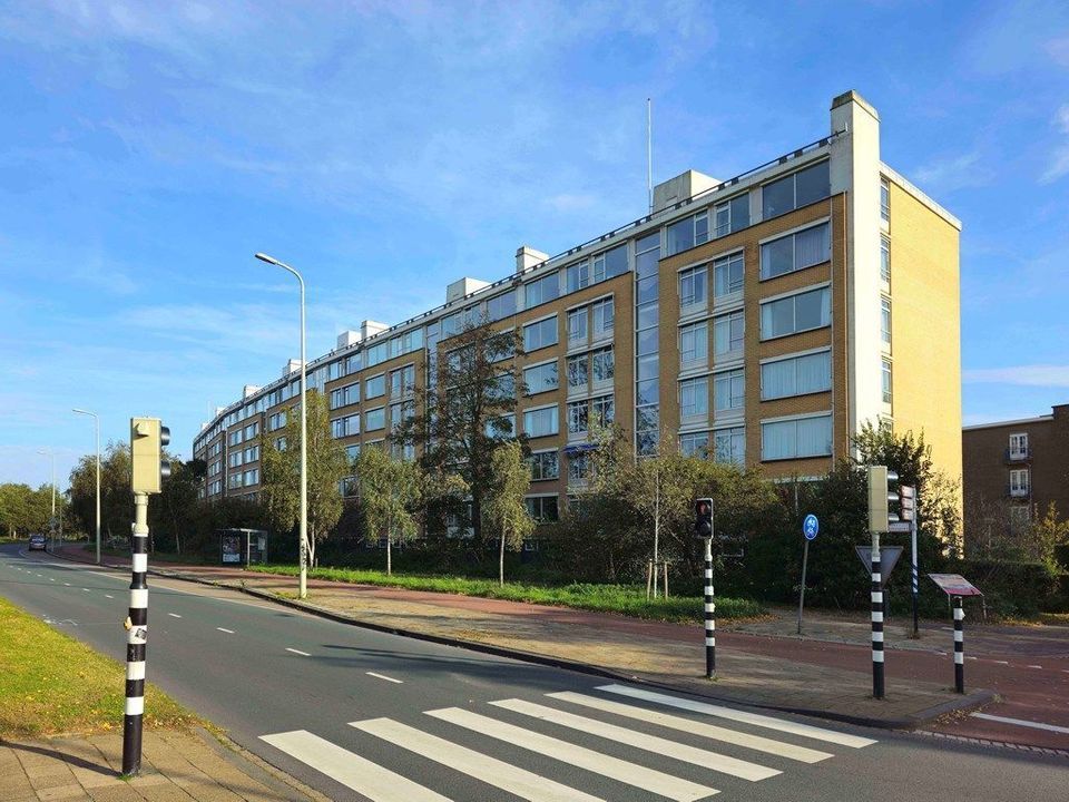 Landréstraat 1025, Den Haag