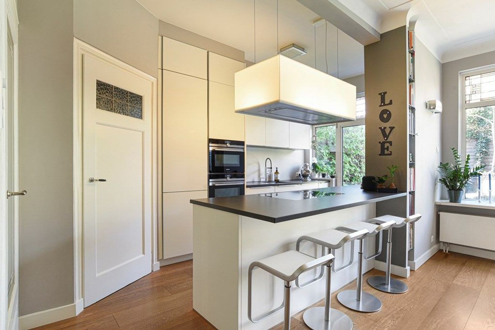 Van Aerssenstraat 15 B, Den Haag foto-1