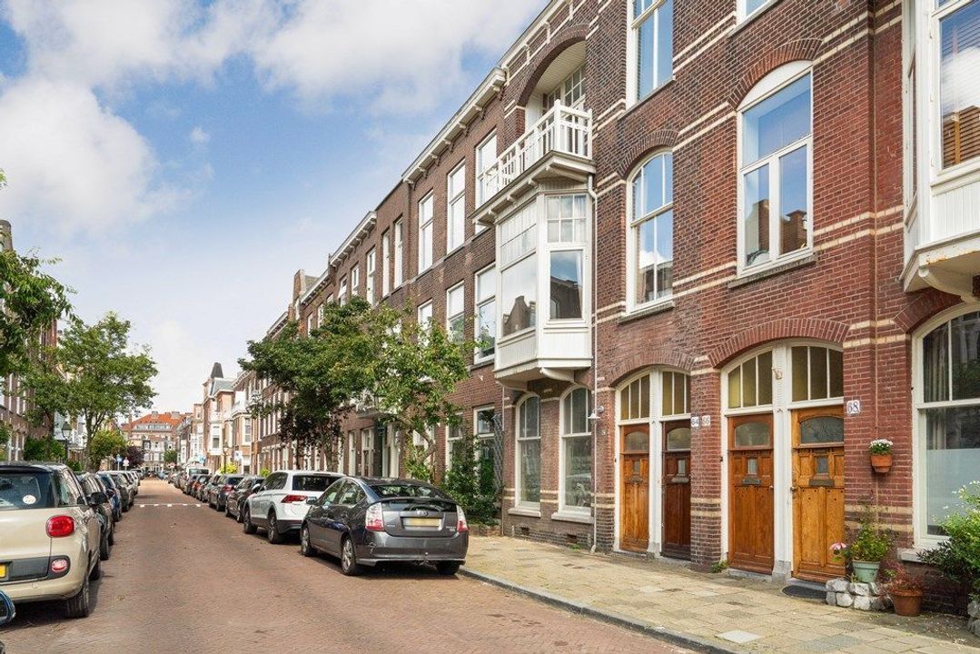 Van Loostraat 64, Den Haag