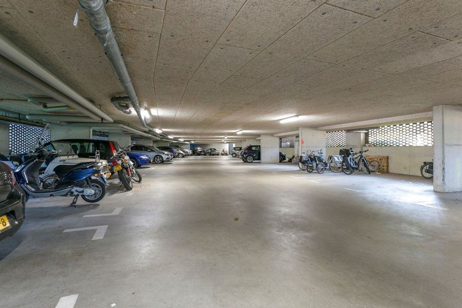 Mies Ruthplaats 32, Leiden foto-16