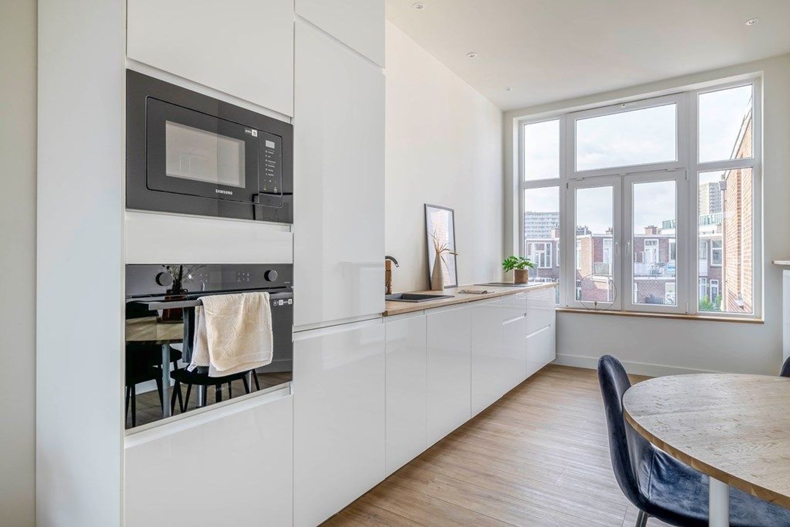 De Constant Rebecquestraat 42, Den Haag foto-1