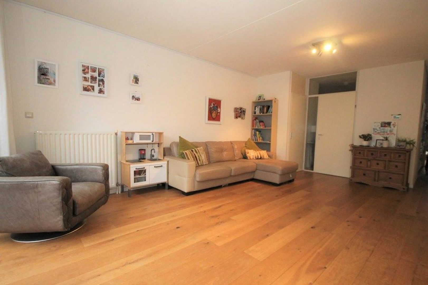 Louise Henriëttestraat 2 B, Den Haag foto-1